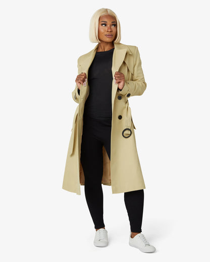 Doppelreihiger Trenchcoat mit Gürtel