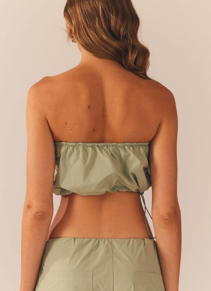 Trägerloses Crop Top mit Tunnelzug