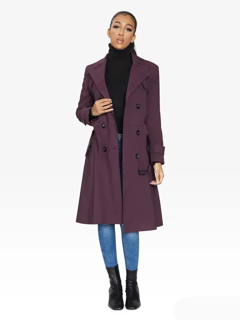 Doppelreihiger Trenchcoat mit Gürtel